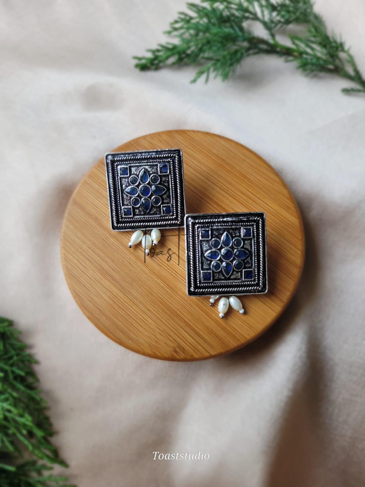 Blue Cubic Stud