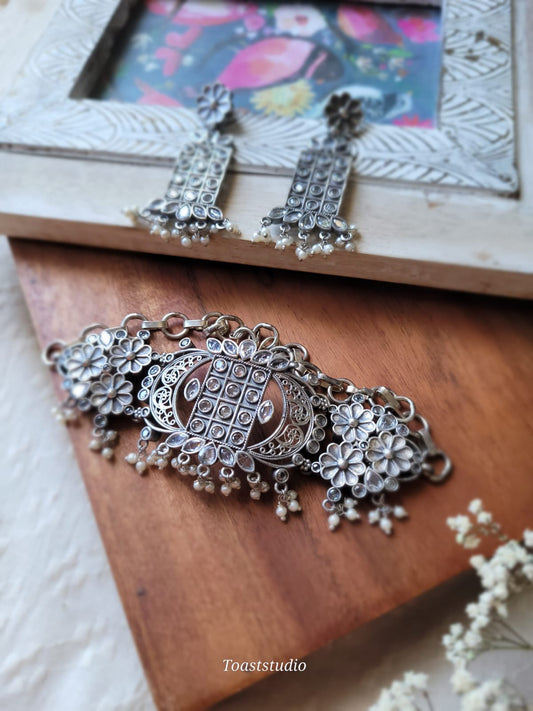 Ethnic Encarving Choker - Neutral