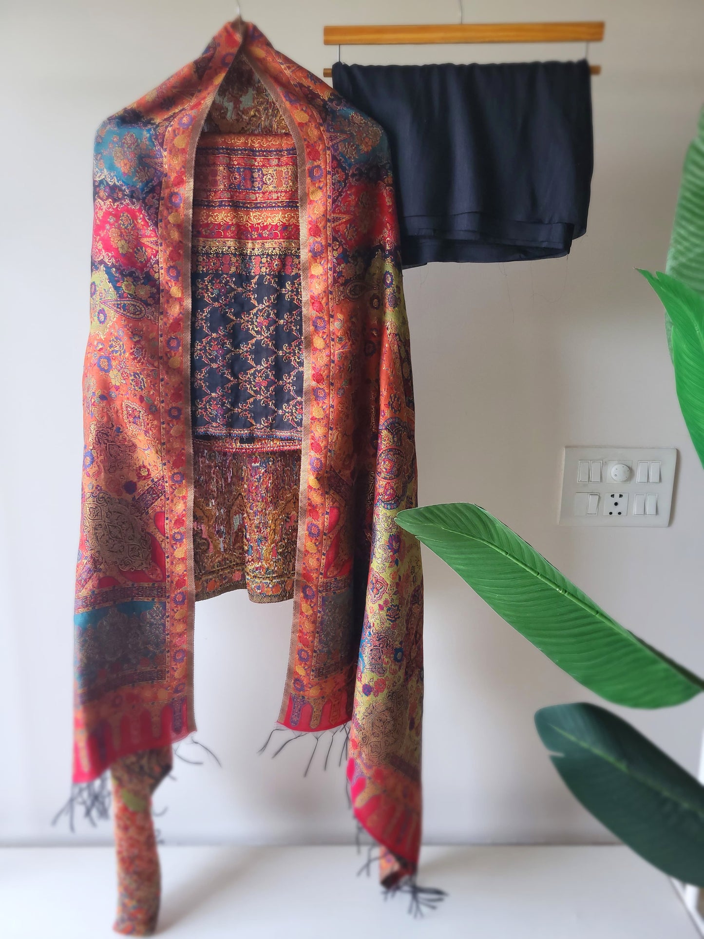 Siyahi Noor Set
