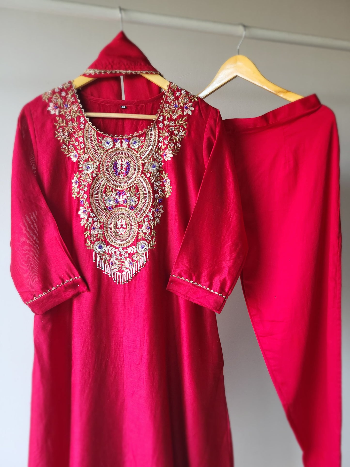 Nazaaqat Set