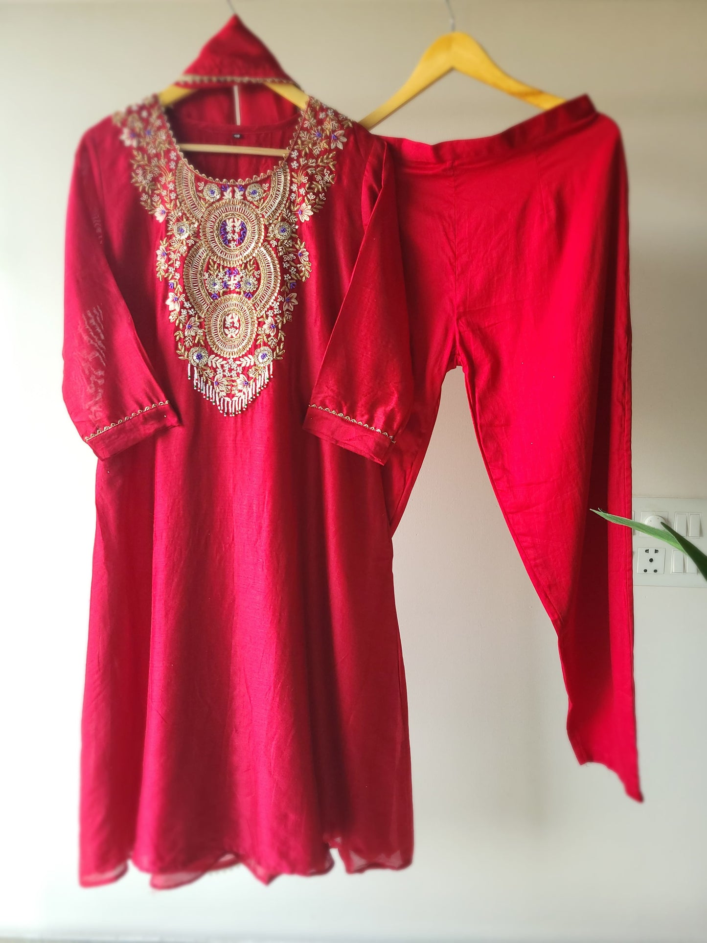 Nazaaqat Set