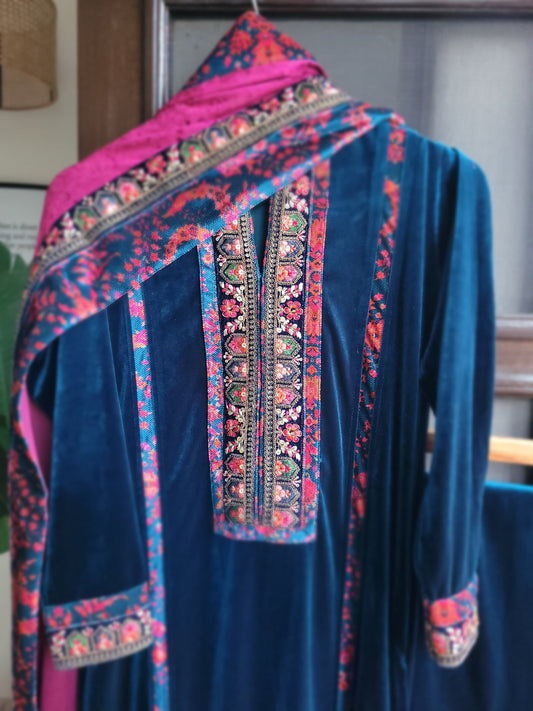 Hasrat Velvet Set (Ready To Ship)
