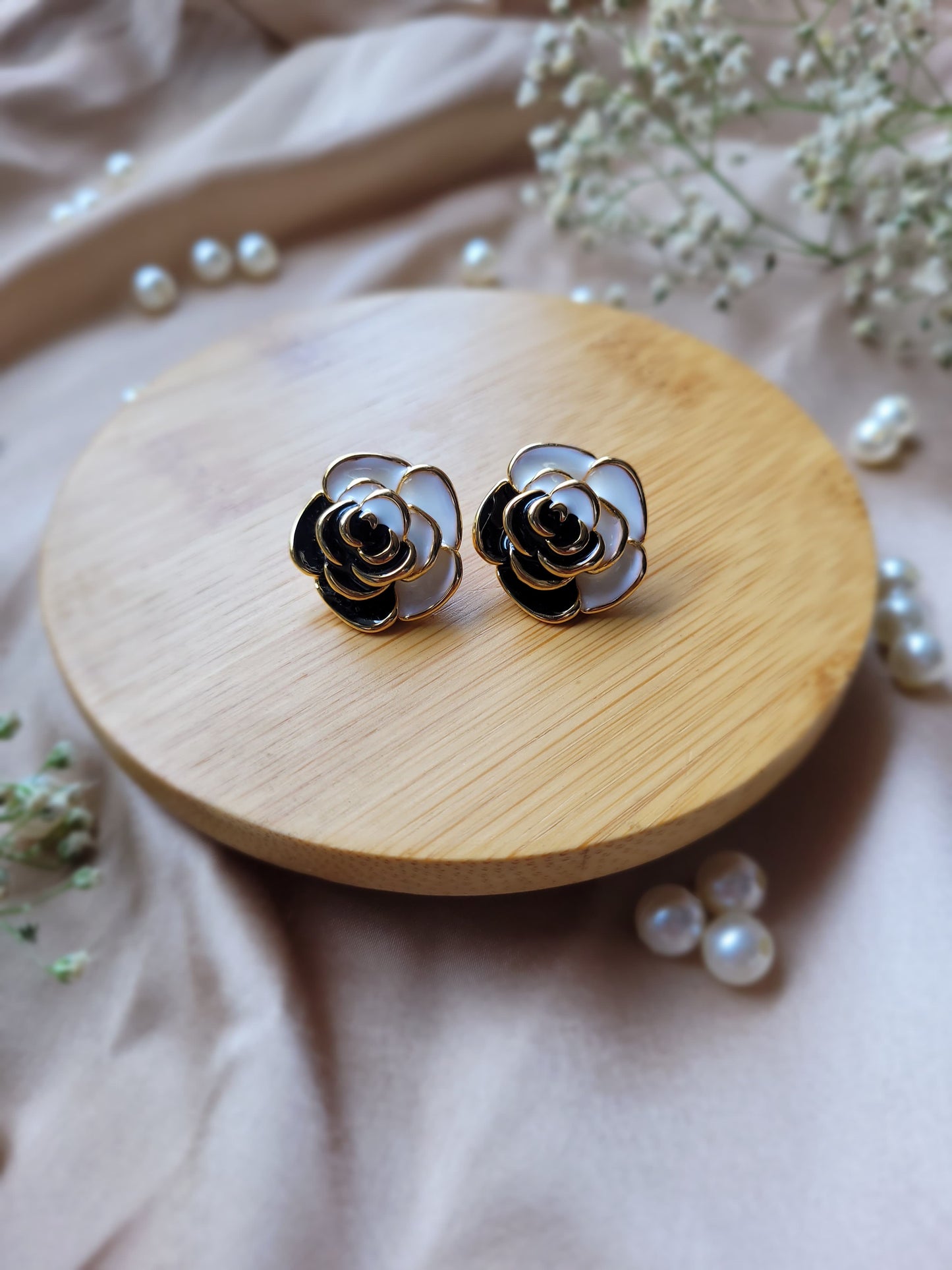 White Rose earrings