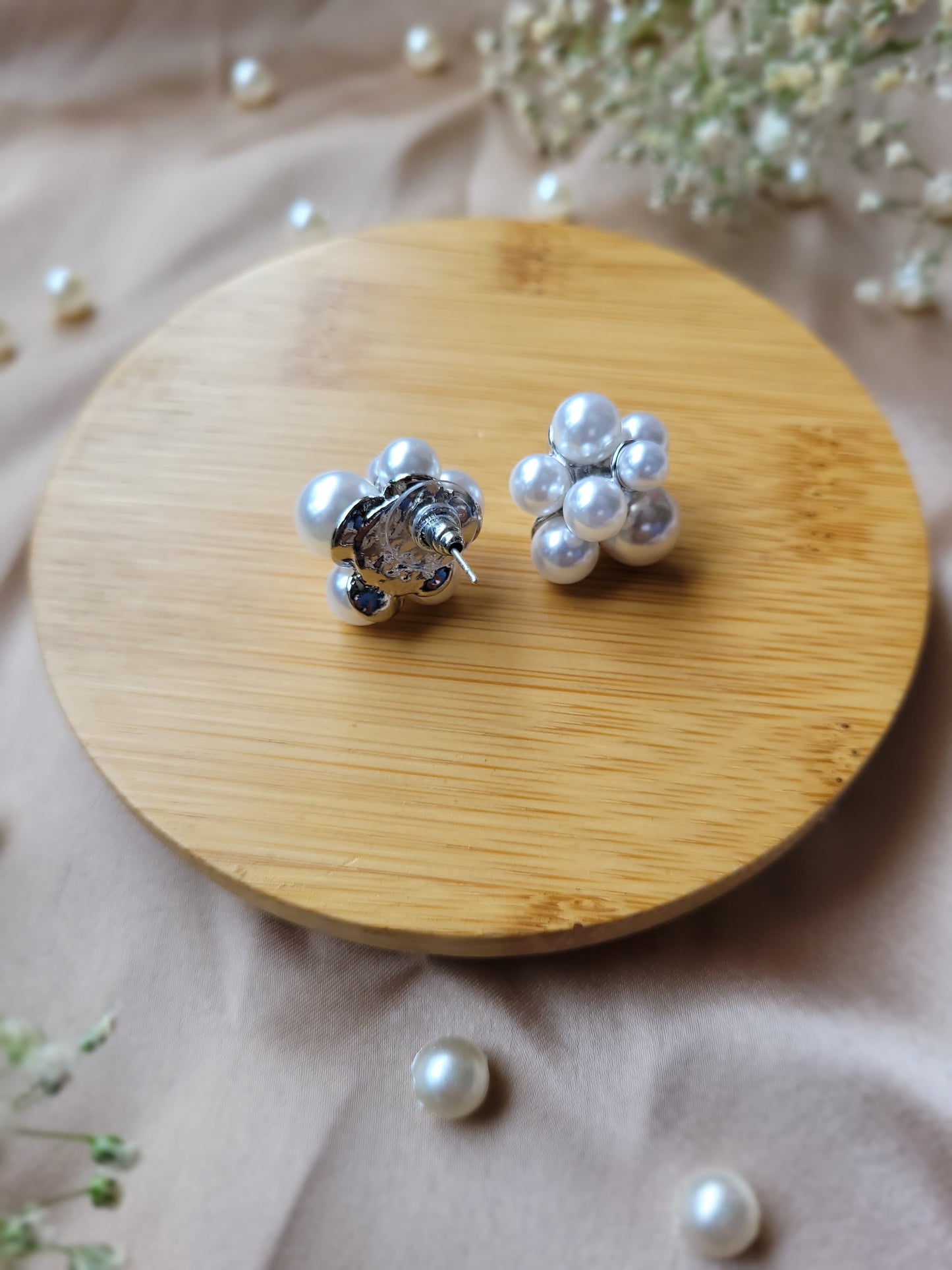Luna Studs earrings