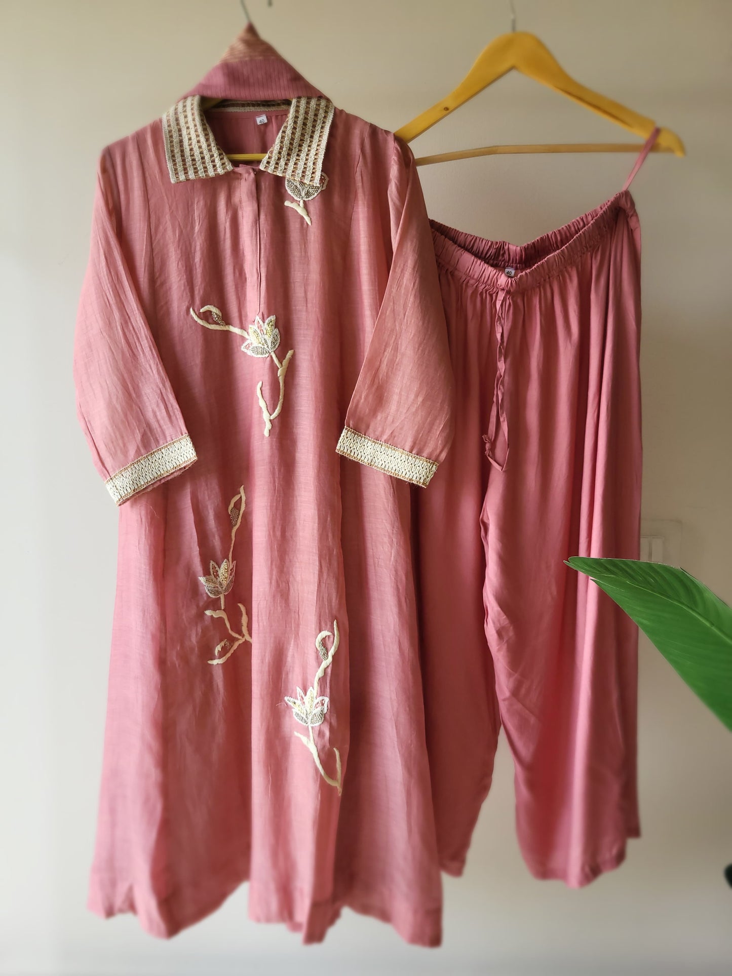 Lace Collar Style Suitset