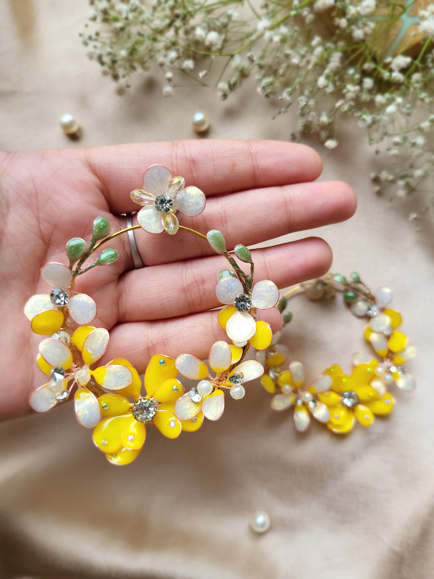 Sunlight floral earrings