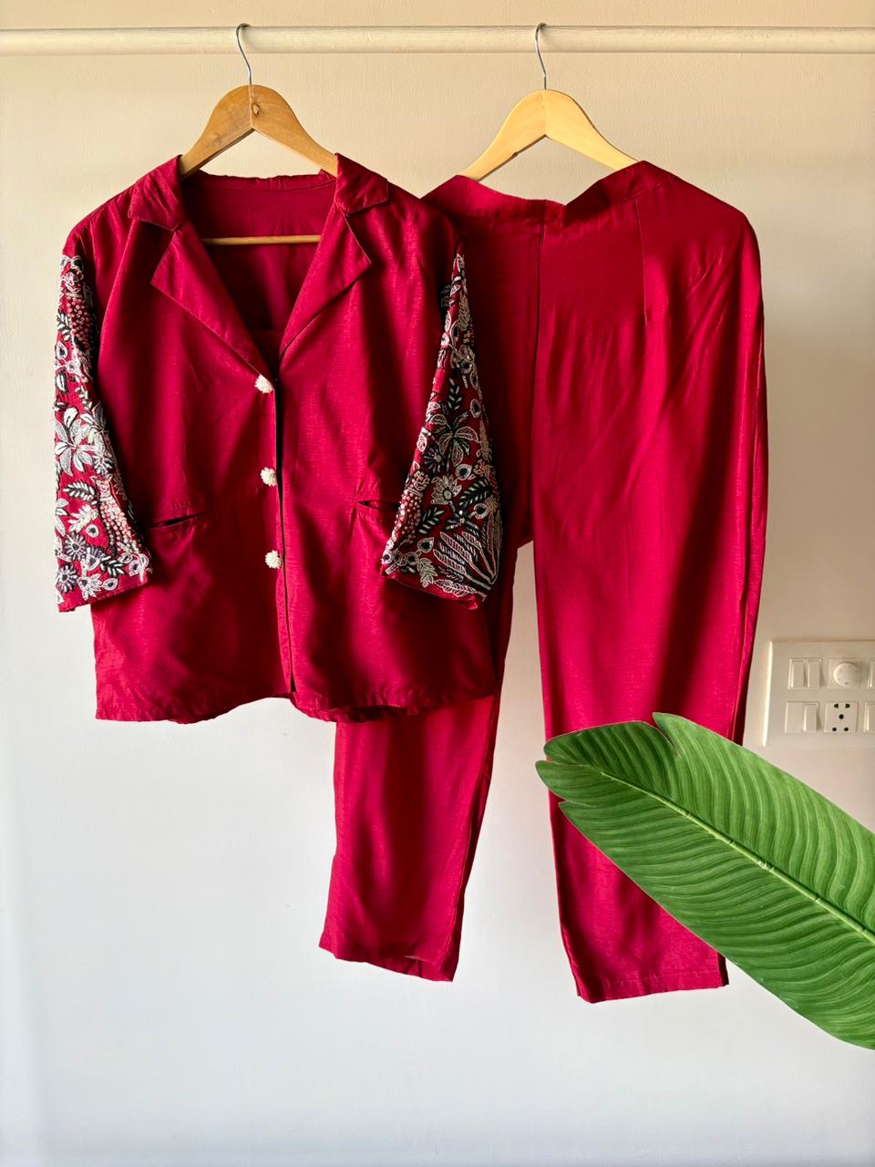 Scarlet Noir Set