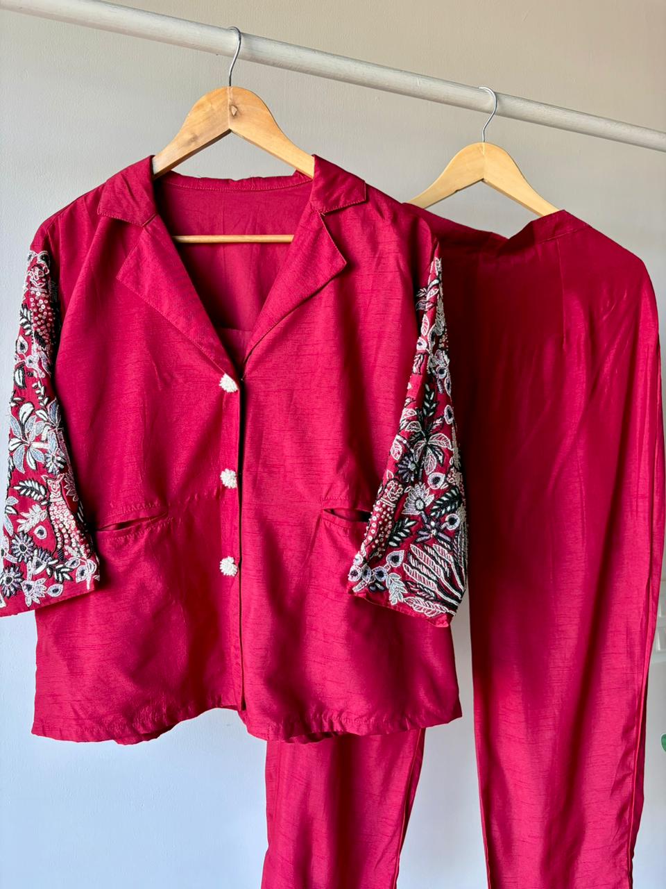Scarlet Noir Set