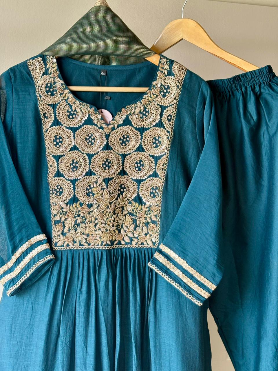 Zarmina Suit Set