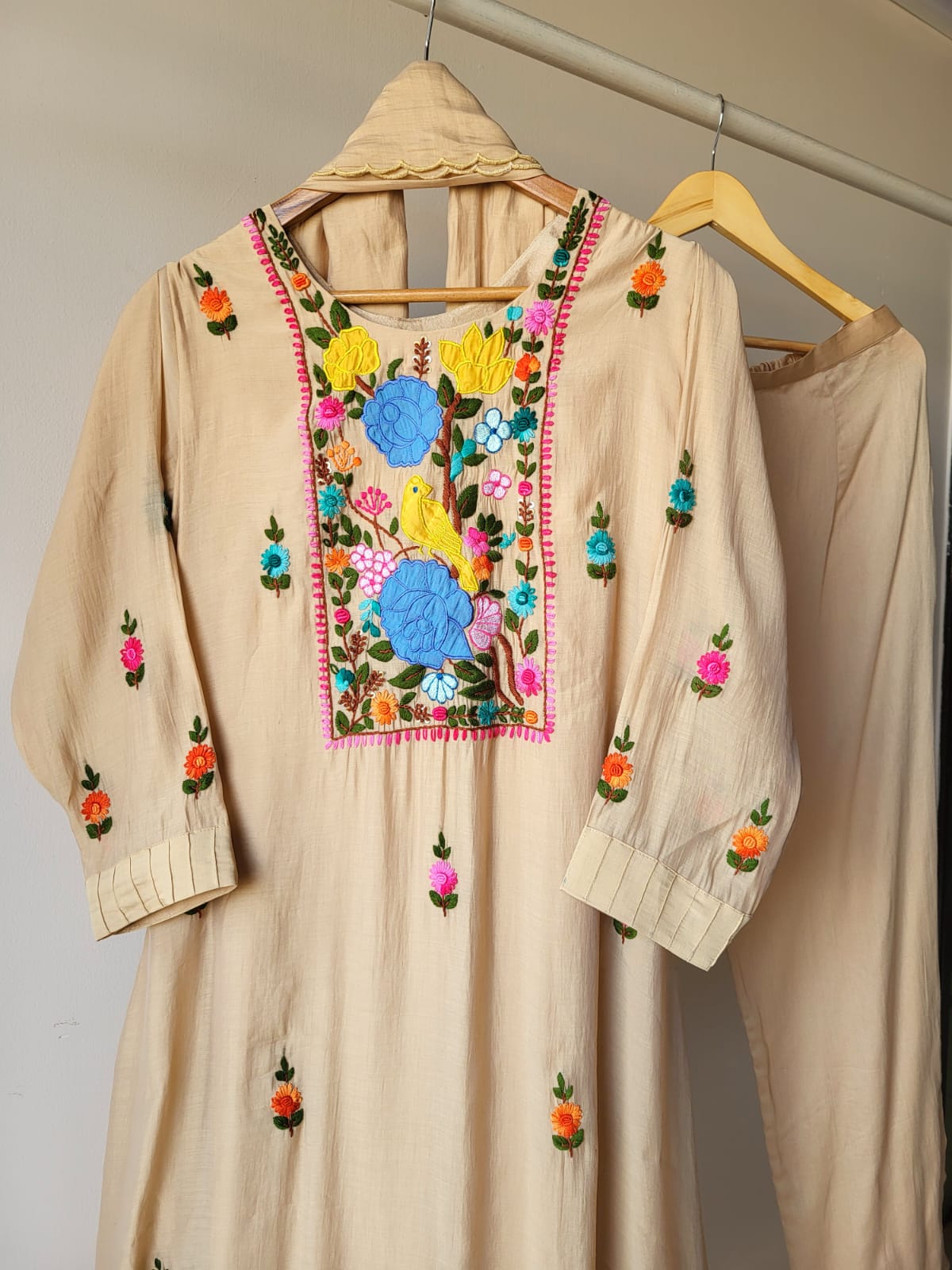 The Bird Talk Set (25 Days Dispatch Time)