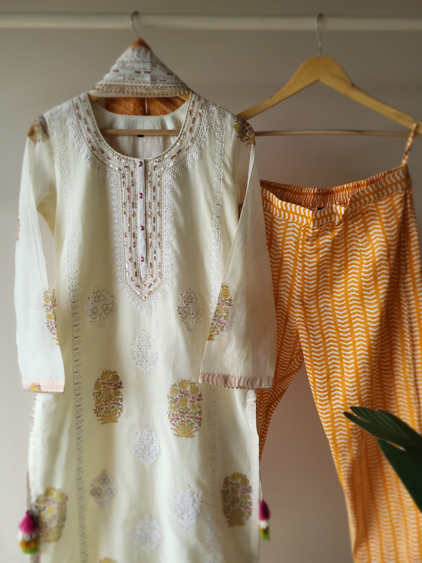 Shanti Niketan set(Ready to Dispatch)
