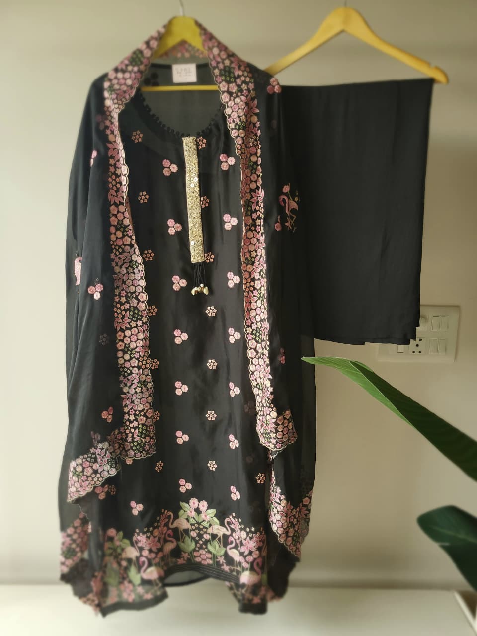Flamingo Unstitch suit (Ready To Ship)