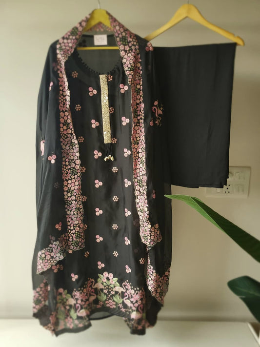 Flamingo Unstitch suit  (Ready To Ship)