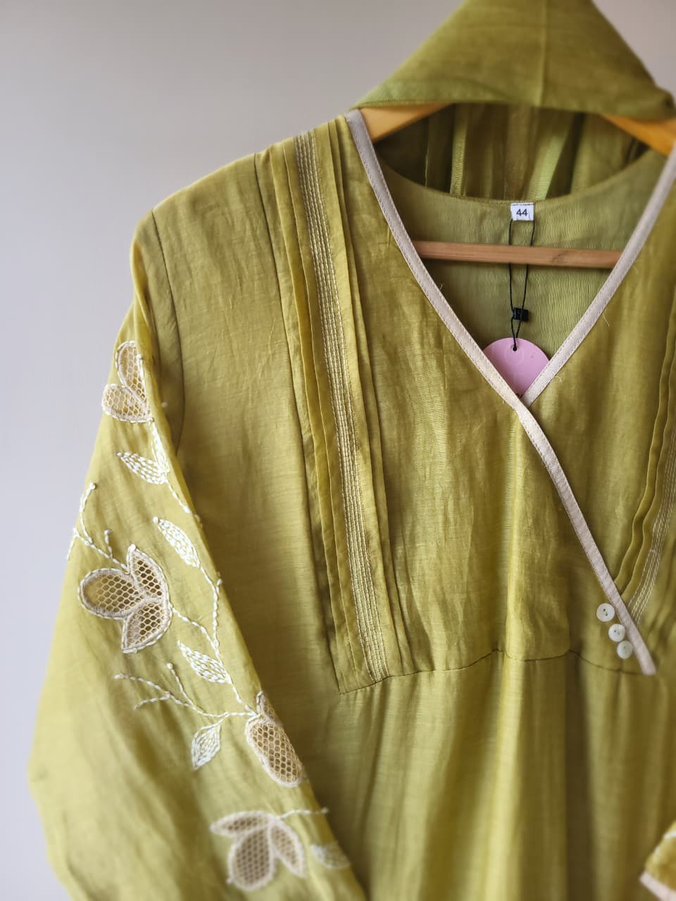 Amberleaf cutwork Set