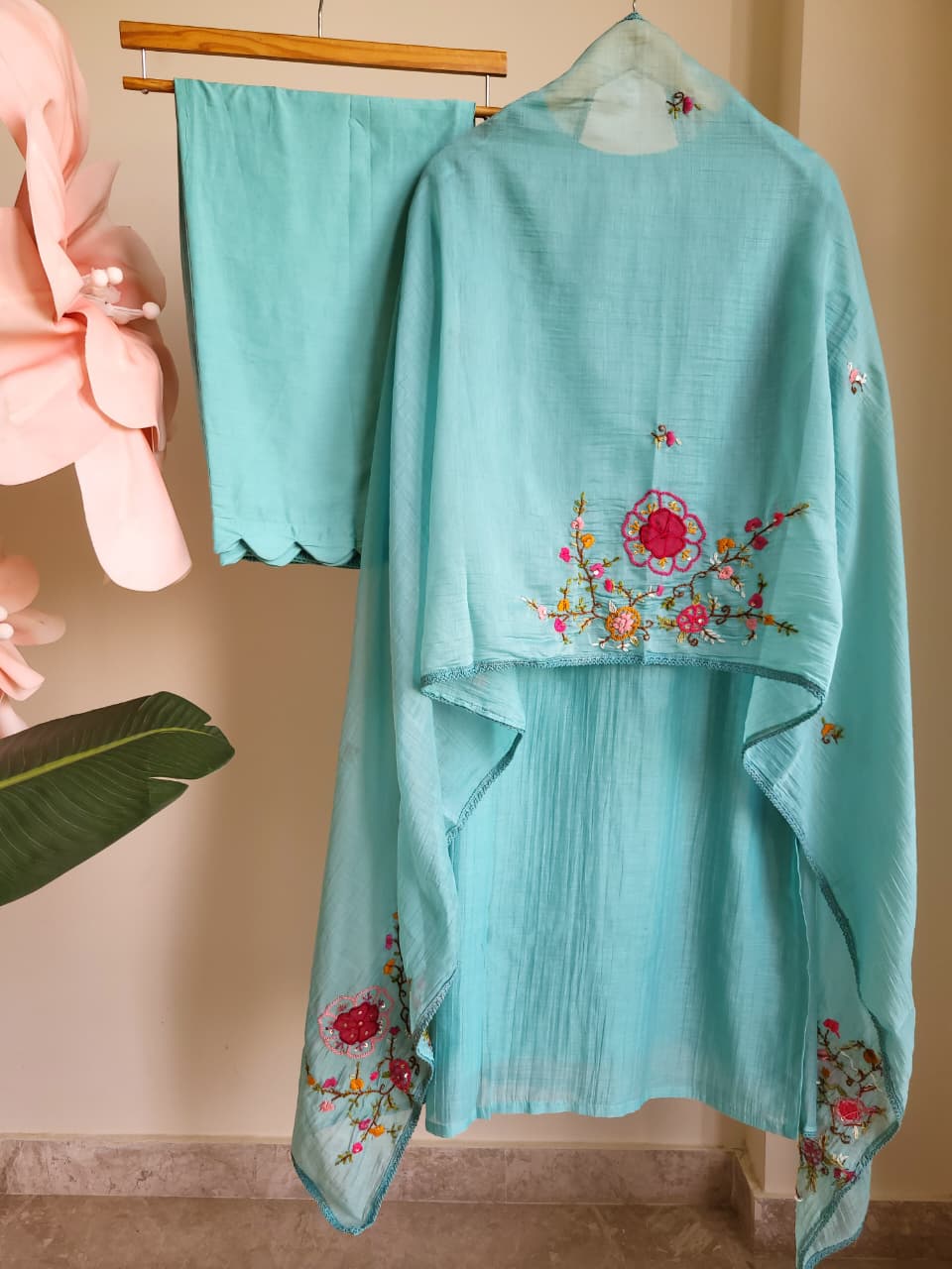 Karigari suit set