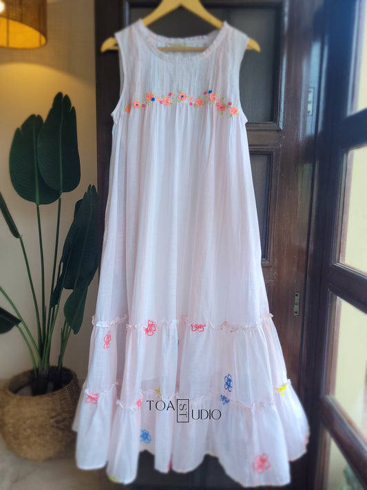 Countryside Cotton Dress- Sleeves provided
