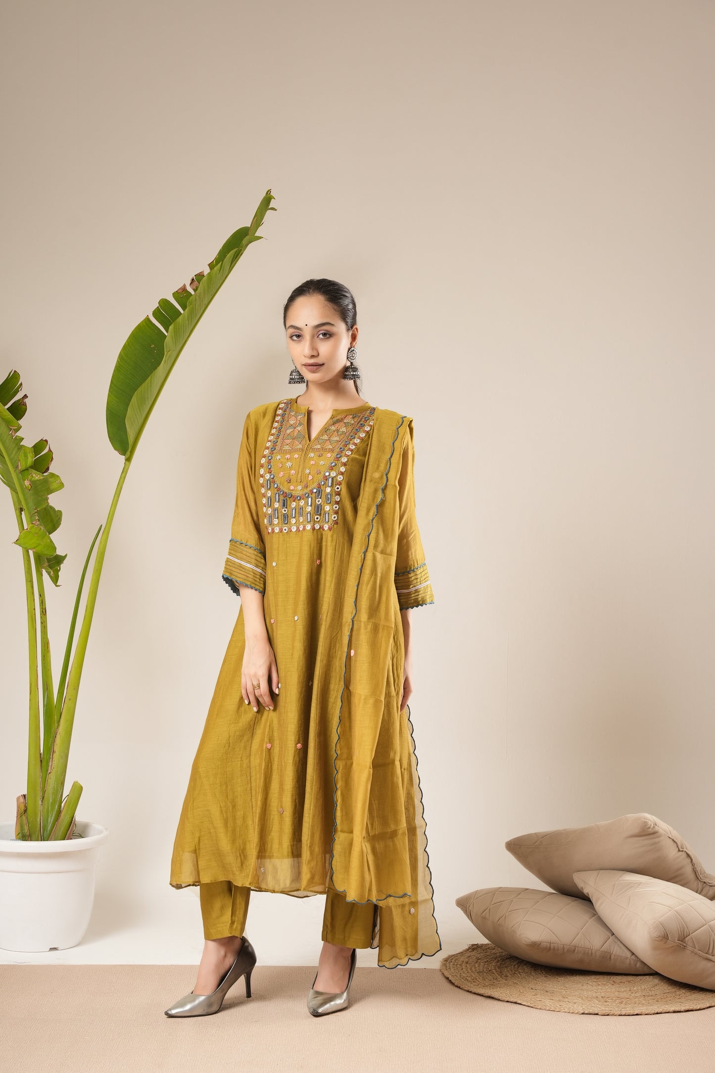 Sugandha Ethnic Mulchanderi Set (Ready To Ship)