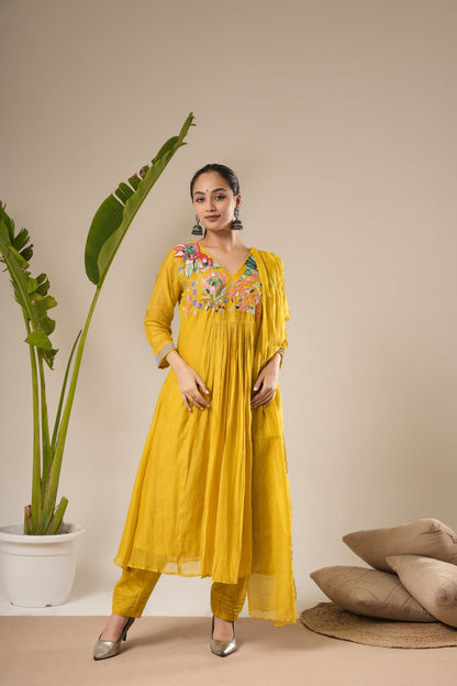 BESTSELLER Wild orchid Set /Lovestory Suit (Ready To Ship)
