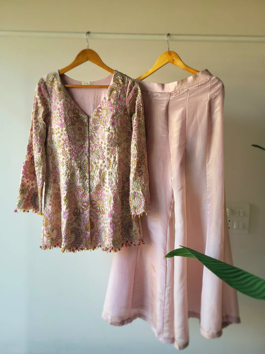 Shaahi embroidered set