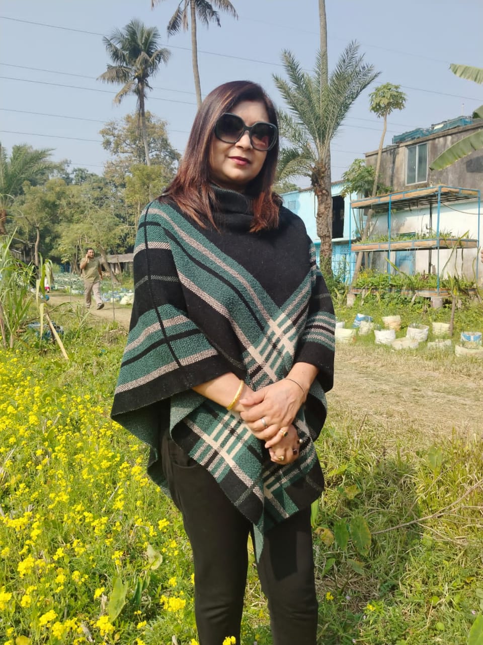 December cheque ponchus