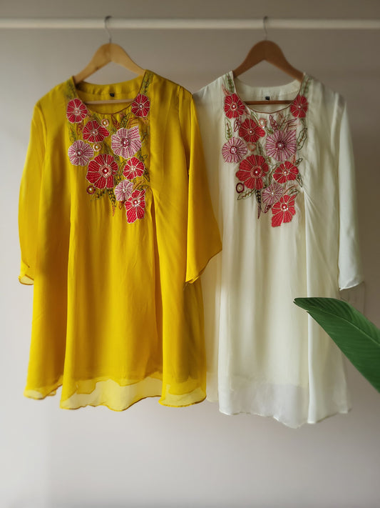 Yellow and White Jasmine Suitset