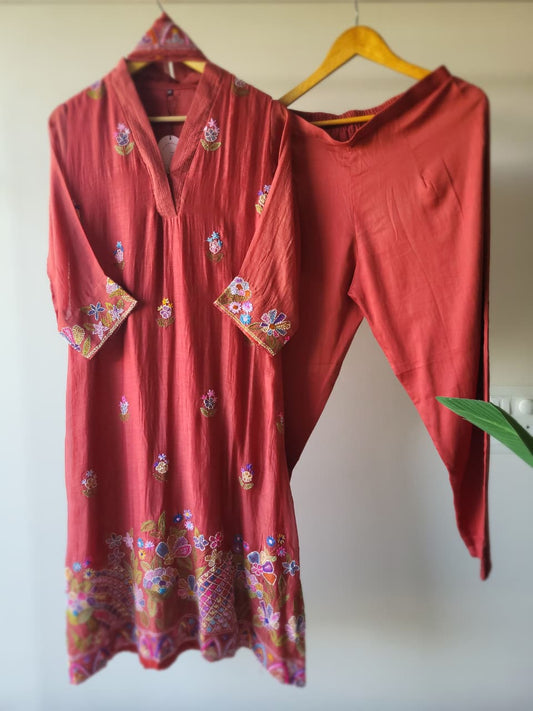 The Parijat kantha set