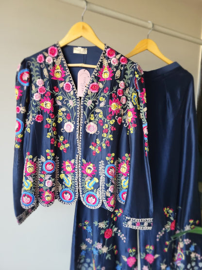 The Evy embroidered set(25 Days Dispatch Time)