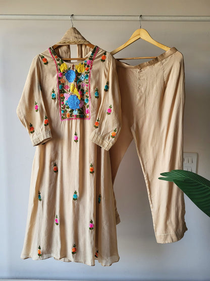 The Bird Talk Set (25 Days Dispatch Time)