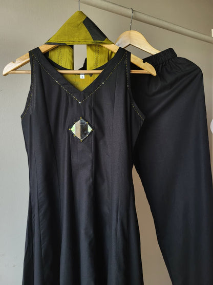 Noor Mirror Cotton Suit