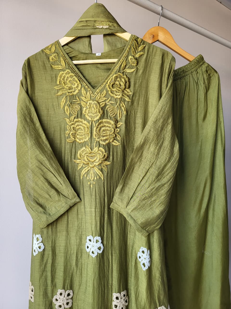 Guljaal suit set