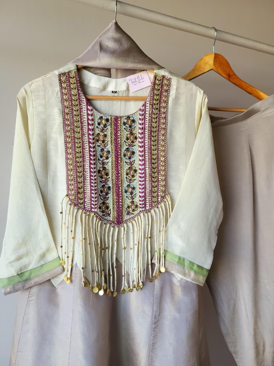 Zivra tassel suit set