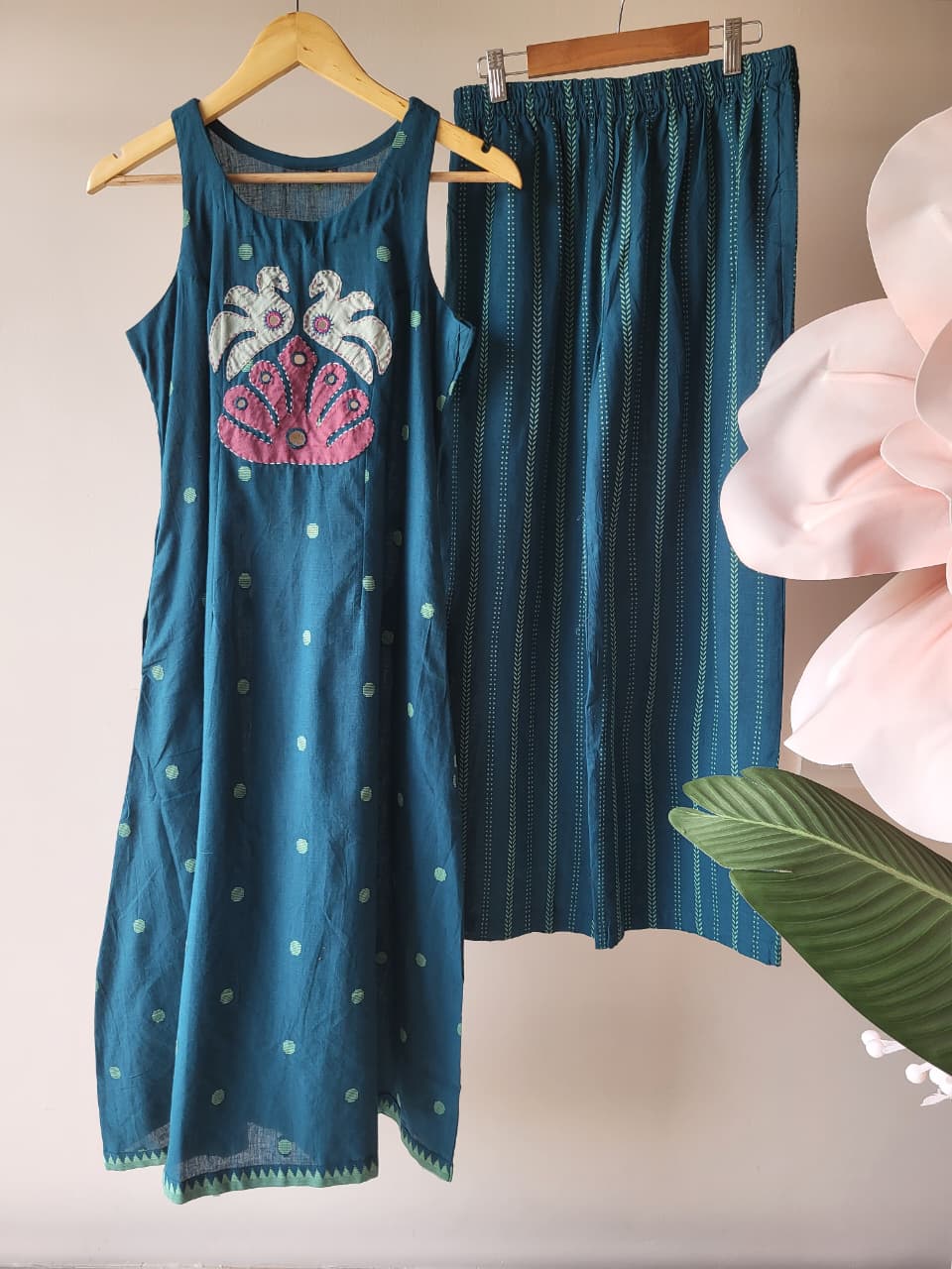 Saanvi kurti set