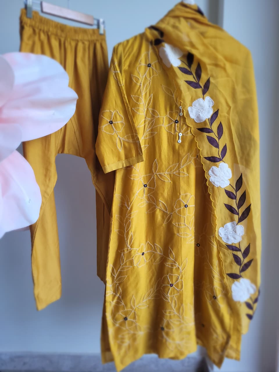 Mongra Suit Set