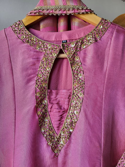 Noor Zardozi Set (25 Days Dispatch Time)