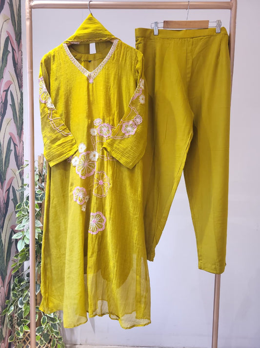 Saffron bloom Set