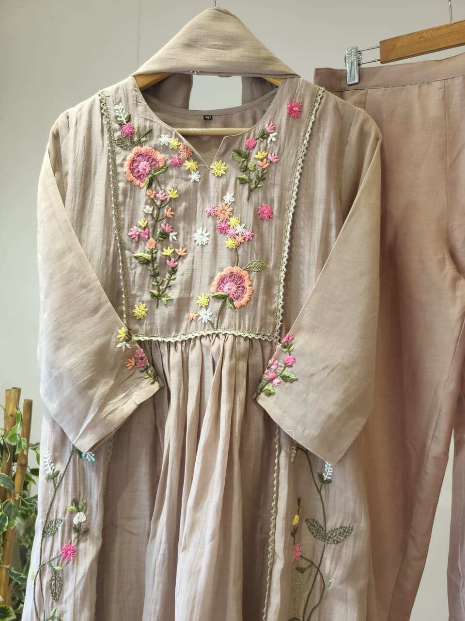 Blush Vine Set