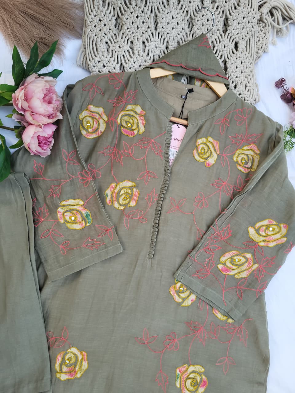 ROSE APPLIQUE SET