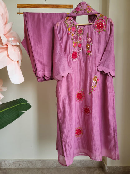 Karigari suit set