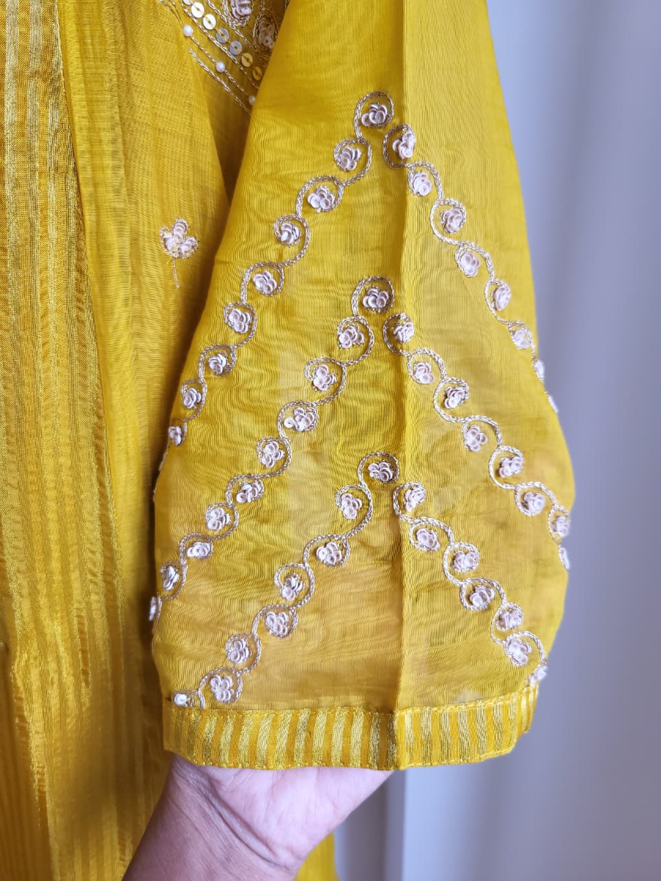 Ahilya Antique Tikki Set (5 Days Dispatch Time)