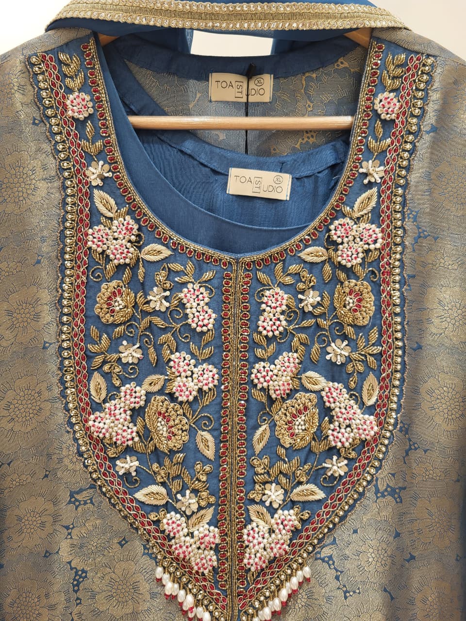Sammanita Gown Set (5 days Dispatch time)