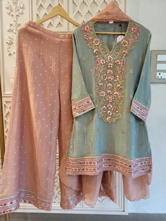 The Vasundhra Tissue Set