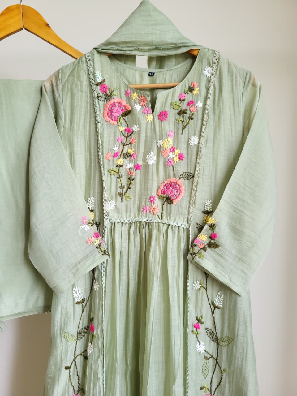 Blush Vine Set