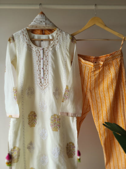 Shanti Niketan set(Ready to Dispatch)