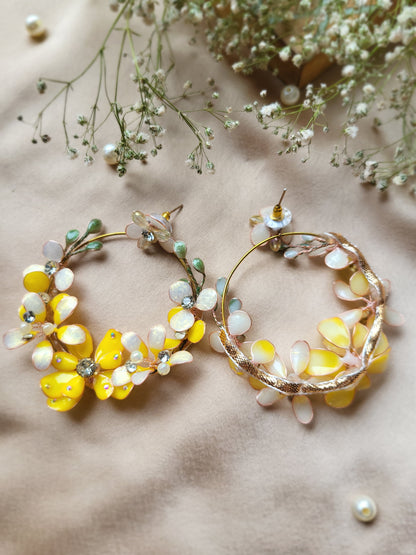 Sunlight floral earrings