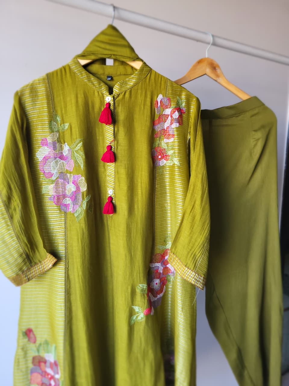 The Gulbahaar Set (25 Days Dispatch Time)