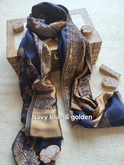 Reversible Motif Shawl