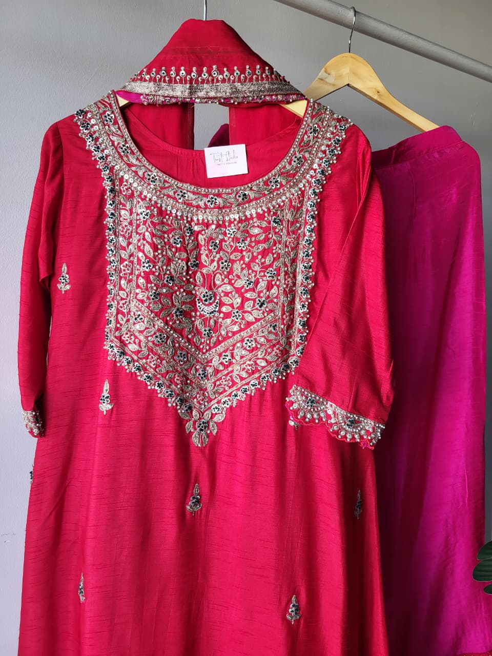 Maharani suit
