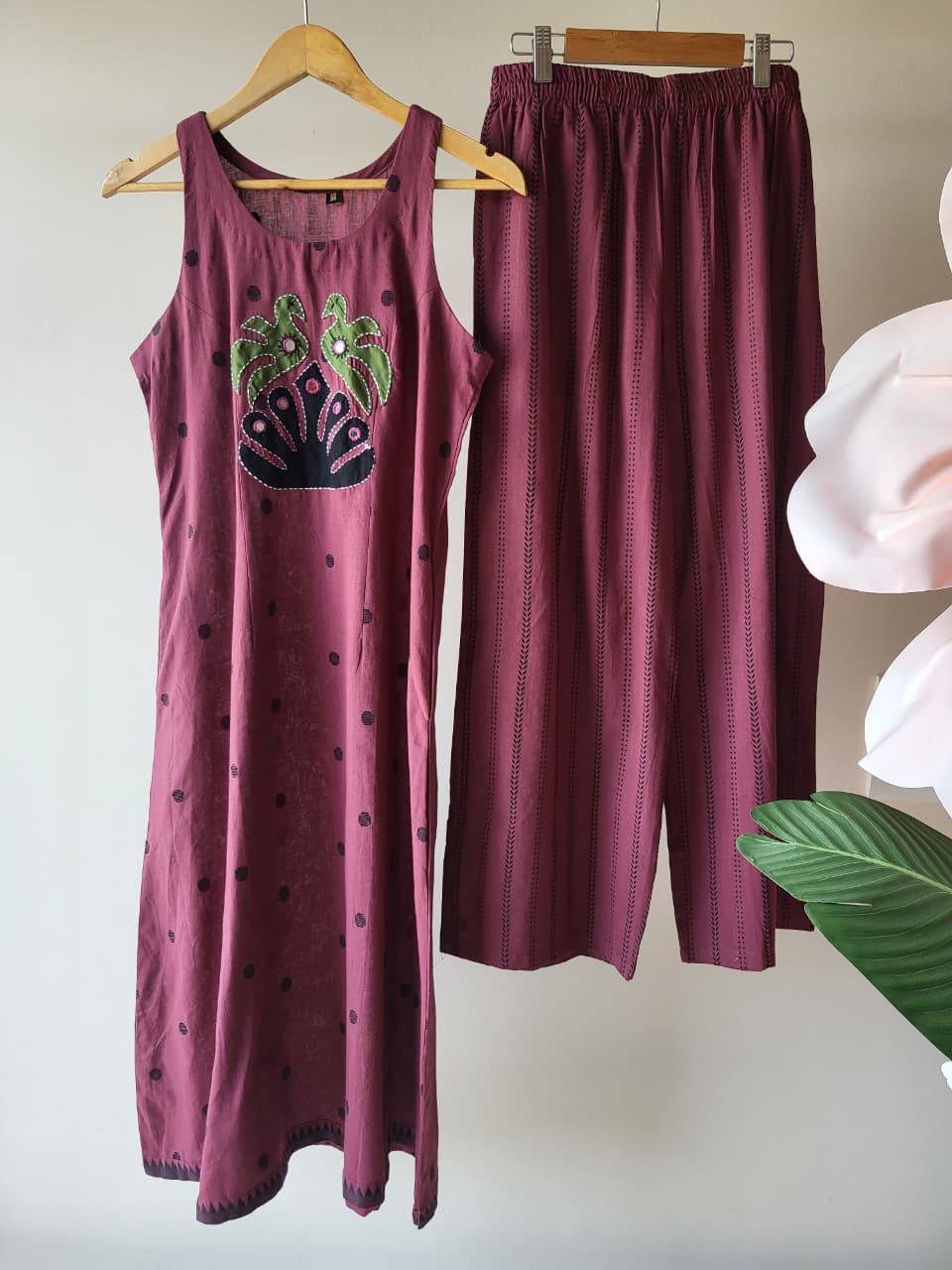 Saanvi kurti set