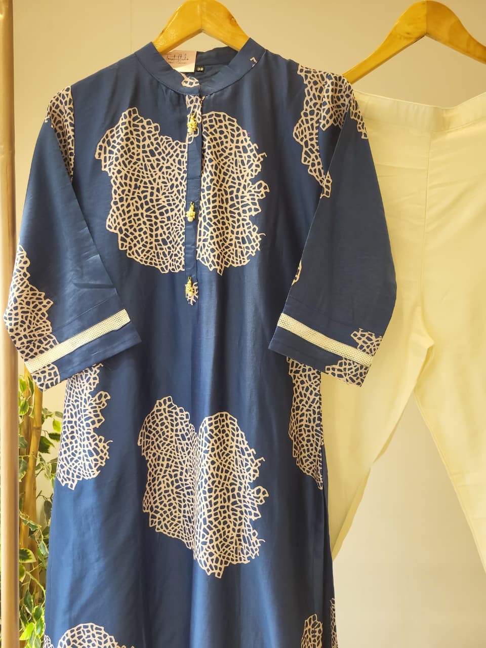 Mehriya suit set