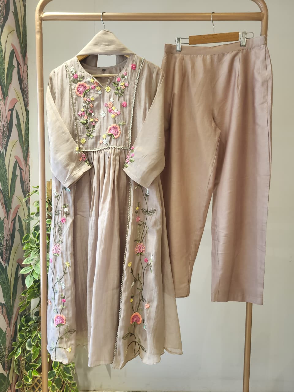 Blush Vine Set